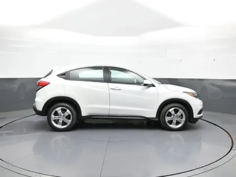 More photos of 2022 Honda HR-V LX at Plaza Honda, NY