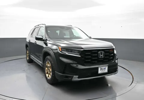 Another view of 2024 Honda Pilot TrailSport for sale in Brooklyn, NY at Plaza Honda