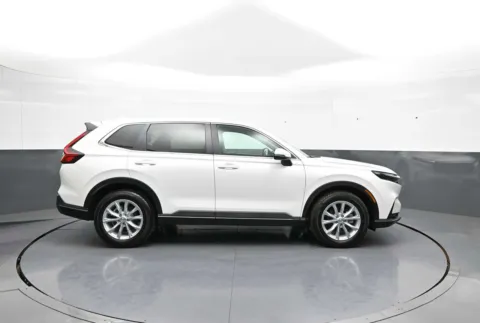 More photos of 2024 Honda CR-V EX-L at Plaza Honda, NY
