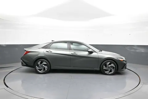 More photos of 2024 Hyundai Elantra Hybrid Limited at Plaza Honda, NY