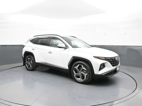 More photos of 2024 Hyundai Tucson Limited at Plaza Honda, NY