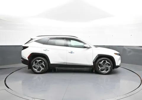 More photos of 2024 Hyundai Tucson Limited at Plaza Honda, NY