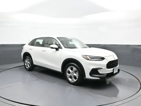 More photos of 2024 Honda HR-V LX at Acura of Brooklyn, NY