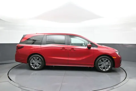 More photos of 2025 Honda Odyssey Touring at Acura of Brooklyn, NY