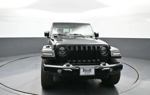 Photos of 2022 Jeep Gladiator Overland for sale in Brooklyn, NY at Acura of Brooklyn