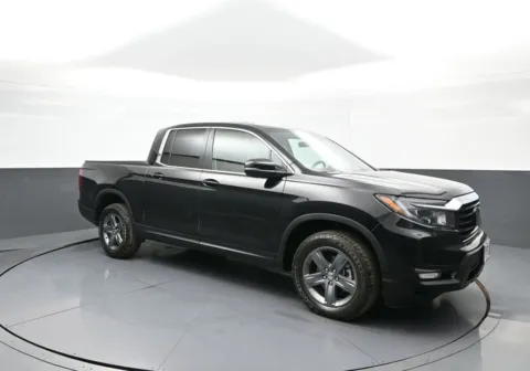 More photos of 2023 Honda Ridgeline RTL at Acura of Brooklyn, NY