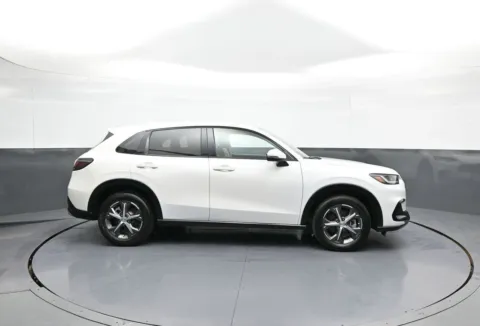 More photos of 2024 Honda HR-V EX-L at Acura of Brooklyn, NY