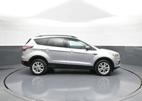 More photos of 2017 Ford Escape SE at Acura of Brooklyn, NY