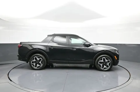 More photos of 2023 Hyundai Santa Cruz Limited at Acura of Brooklyn, NY