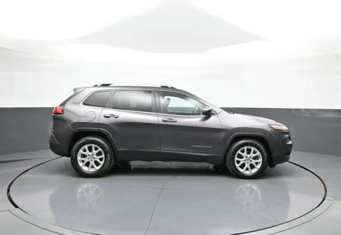 More photos of 2015 Jeep Cherokee Latitude at Acura of Brooklyn, NY