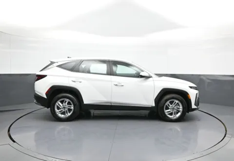 More photos of 2025 Hyundai Tucson SE at Acura of Brooklyn, NY
