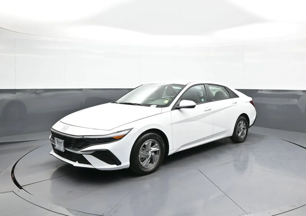 White 2025 Hyundai Elantra SE for sale in Brooklyn, NY