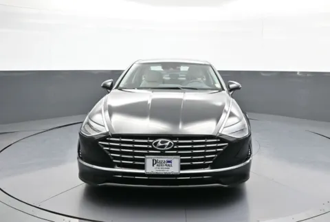 Photos of 2023 Hyundai Sonata Hybrid Limited for sale in Brooklyn, NY at Acura of Brooklyn