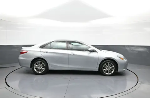More photos of 2017 Toyota Camry SE at Acura of Brooklyn, NY