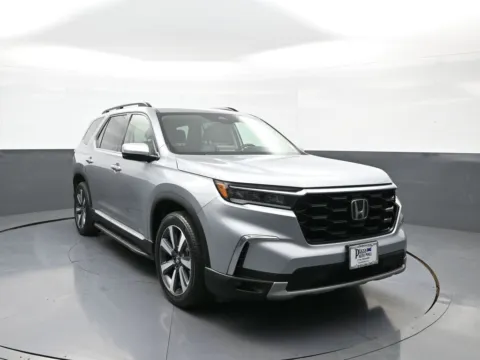 Another view of 2023 Honda Pilot Touring for sale in Brooklyn, NY at Acura of Brooklyn