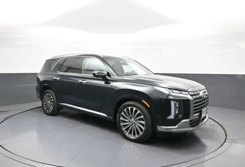 More photos of 2025 Hyundai Palisade Calligraphy at Acura of Brooklyn, NY