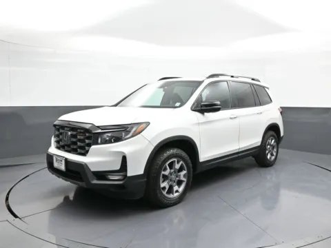 White 2023 Honda Passport TrailSport for sale in Brooklyn, NY