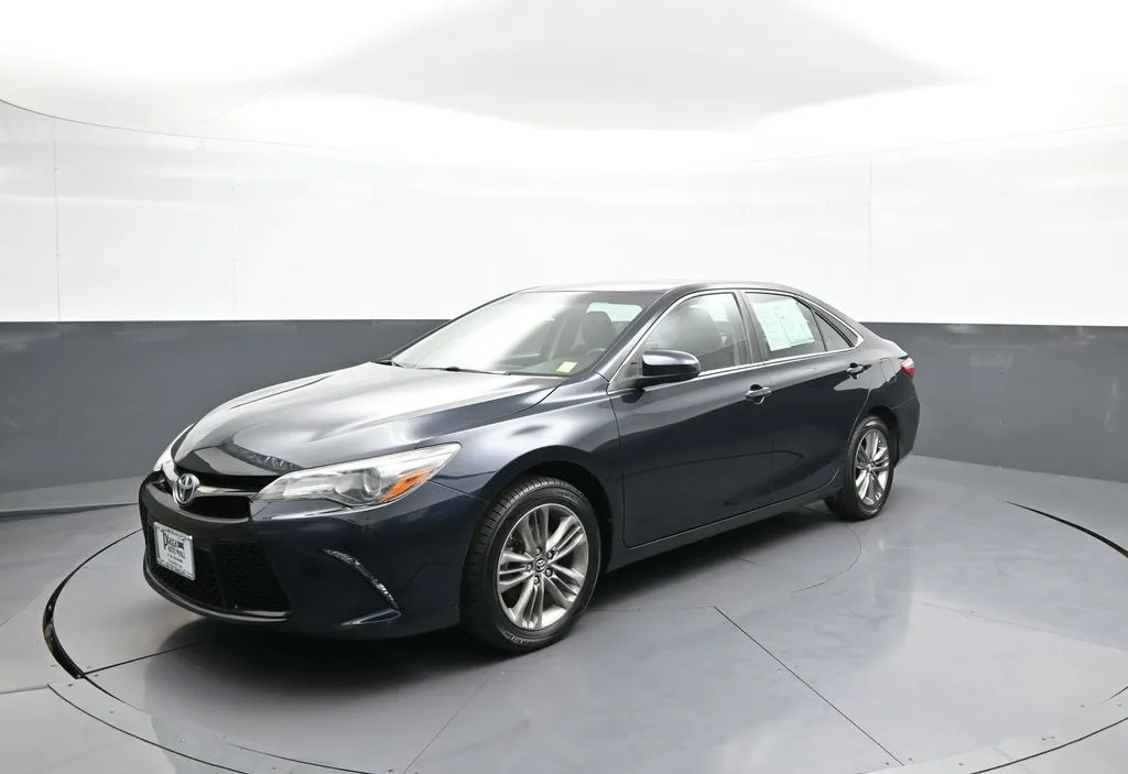 Gray 2017 Toyota Camry SE for sale in Brooklyn, NY