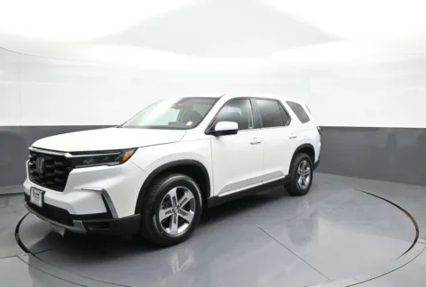 White 2023 Honda Pilot EX-L for sale in Brooklyn, NY
