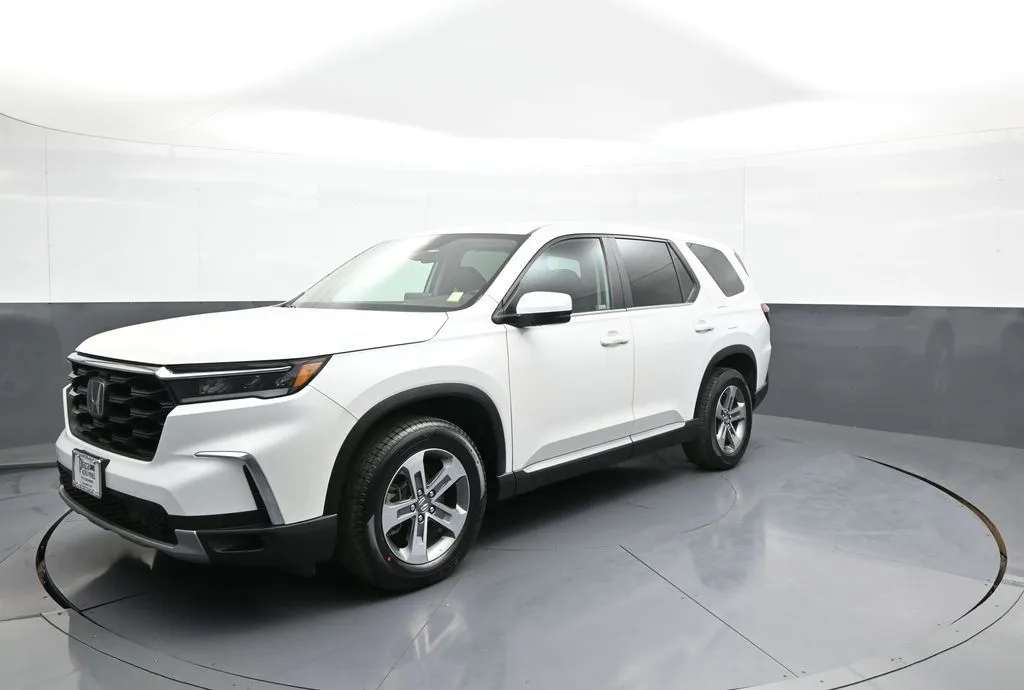 White 2023 Honda Pilot EX-L for sale in Brooklyn, NY