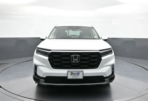 Photos of 2023 Honda Pilot EX-L for sale in Brooklyn, NY at Acura of Brooklyn