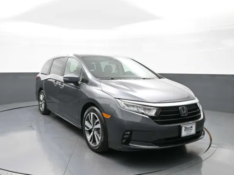Another view of 2024 Honda Odyssey Touring for sale in Brooklyn, NY at Acura of Brooklyn