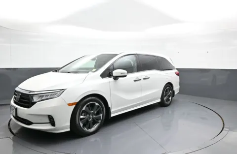 White 2023 Honda Odyssey Elite for sale in Brooklyn, NY