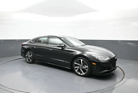 More photos of 2022 Hyundai Sonata SEL Plus at Acura of Brooklyn, NY