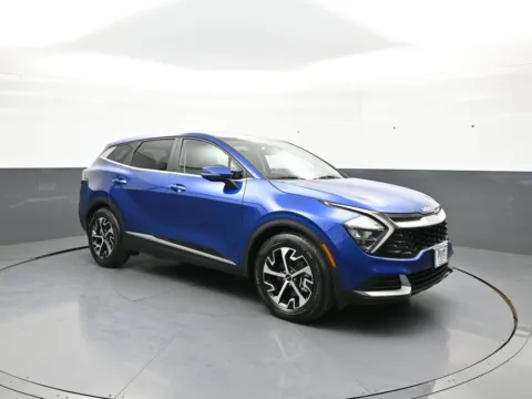 More photos of 2023 Kia Sportage EX at Acura of Brooklyn, NY
