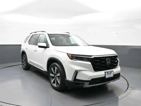 Another view of 2024 Honda Pilot Touring for sale in Brooklyn, NY at Acura of Brooklyn