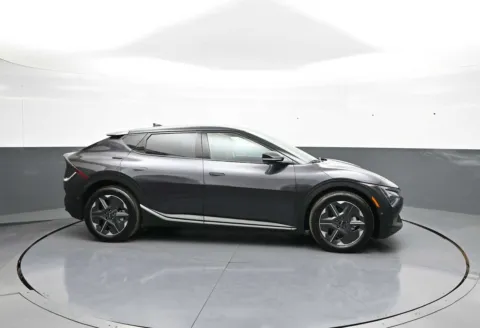 More photos of 2025 Kia EV6 Light Long Range at Acura of Brooklyn, NY