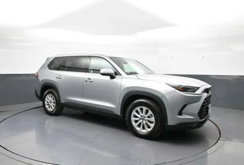 More photos of 2025 Toyota Grand Highlander XLE at Acura of Brooklyn, NY