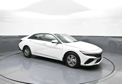 More photos of 2025 Hyundai Elantra SE at Acura of Brooklyn, NY