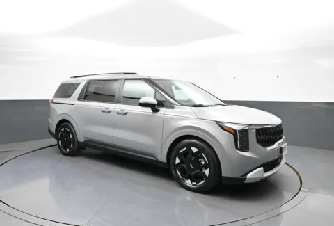 More photos of 2025 Kia Carnival EX at Acura of Brooklyn, NY