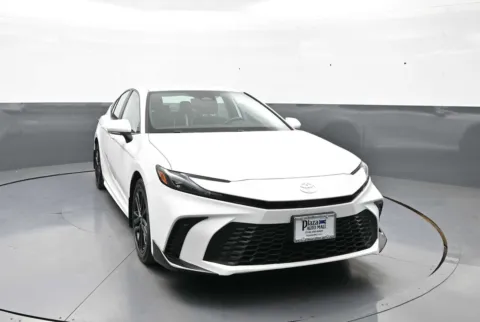 Another view of 2025 Toyota Camry SE for sale in Brooklyn, NY at Acura of Brooklyn