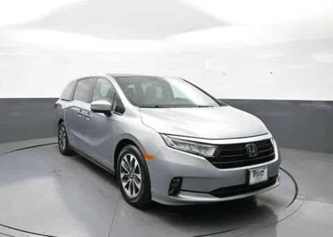 Photos of 2024 Honda Odyssey EX-L for sale in Brooklyn, NY at Acura of Brooklyn