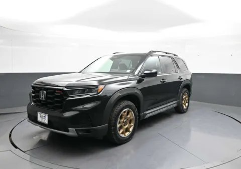 Black 2024 Honda Pilot TrailSport for sale in Brooklyn, NY