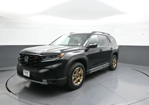 Black 2024 Honda Pilot TrailSport for sale in Brooklyn, NY