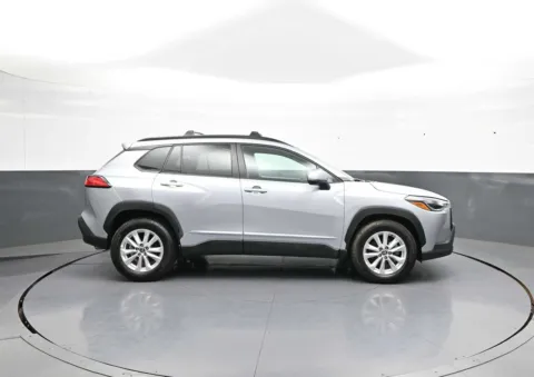 More photos of 2024 Toyota Corolla Cross LE at Acura of Brooklyn, NY