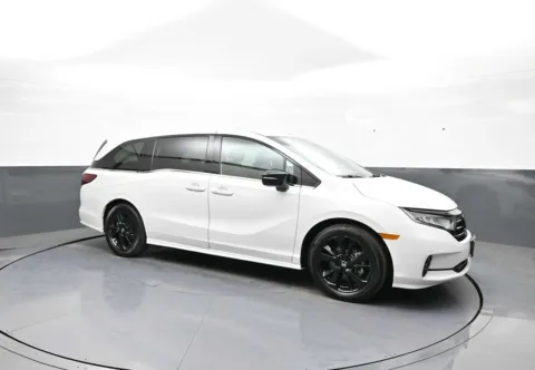 Another view of 2024 Honda Odyssey Sport for sale in Brooklyn, NY at Acura of Brooklyn