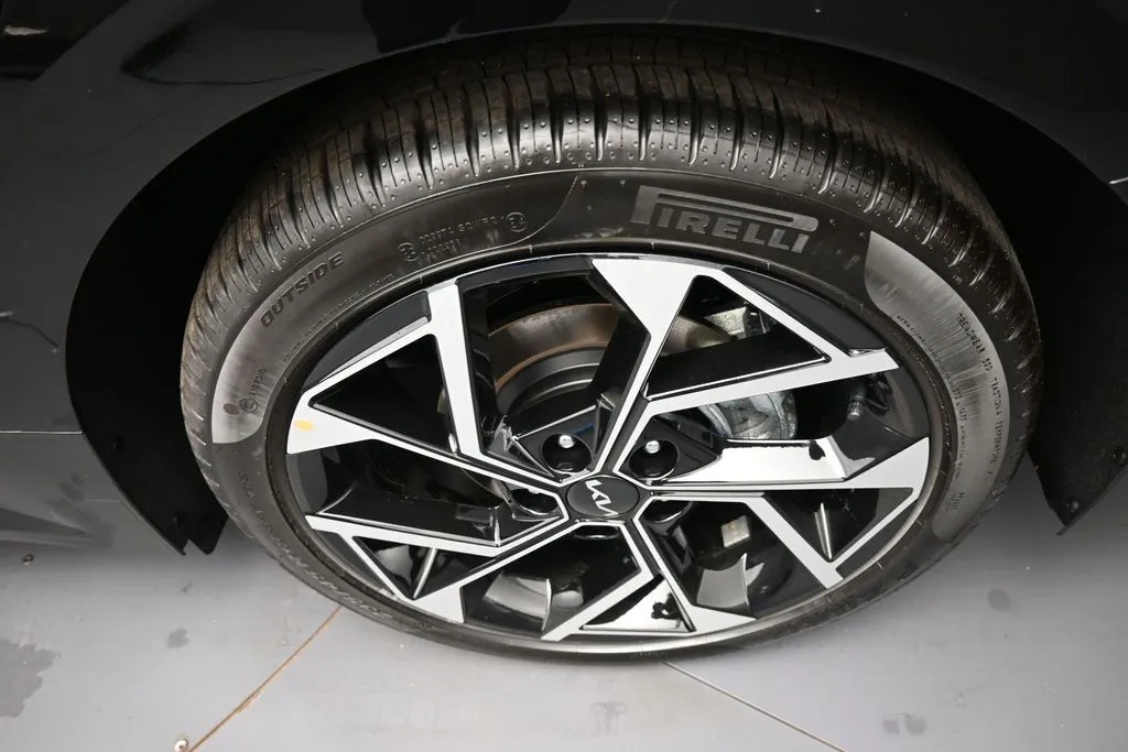 2026 Kia K5 EX - Photo 15