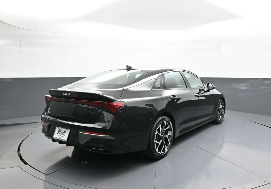2026 Kia K5 EX - Photo 6