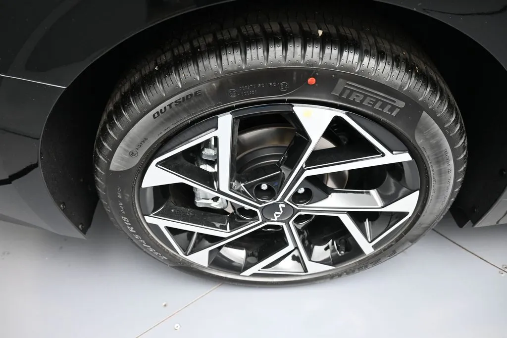 2026 Kia K5 EX - Photo 12