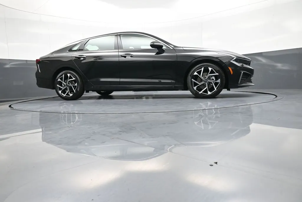 2026 Kia K5 EX - Photo 29