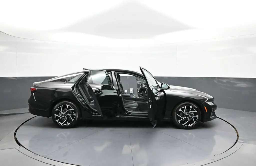 2026 Kia K5 EX - Photo 42