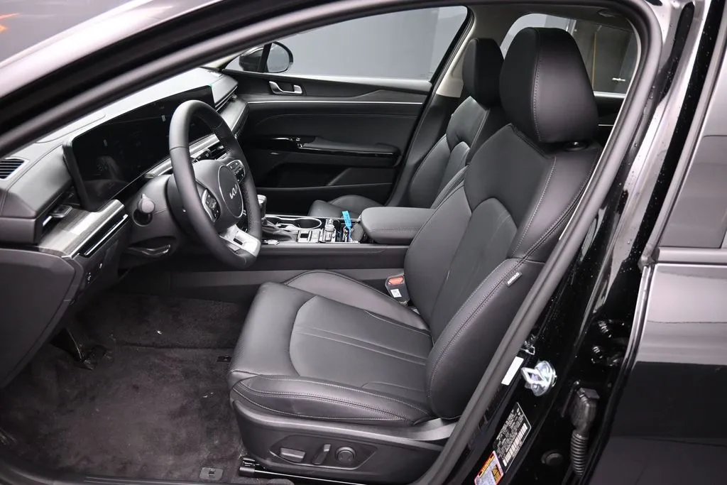 2026 Kia K5 EX - Photo 19