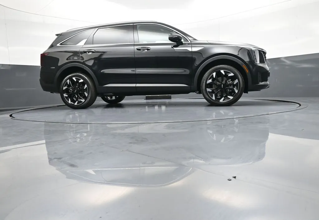 2026 Kia Sorento EX - Photo 30