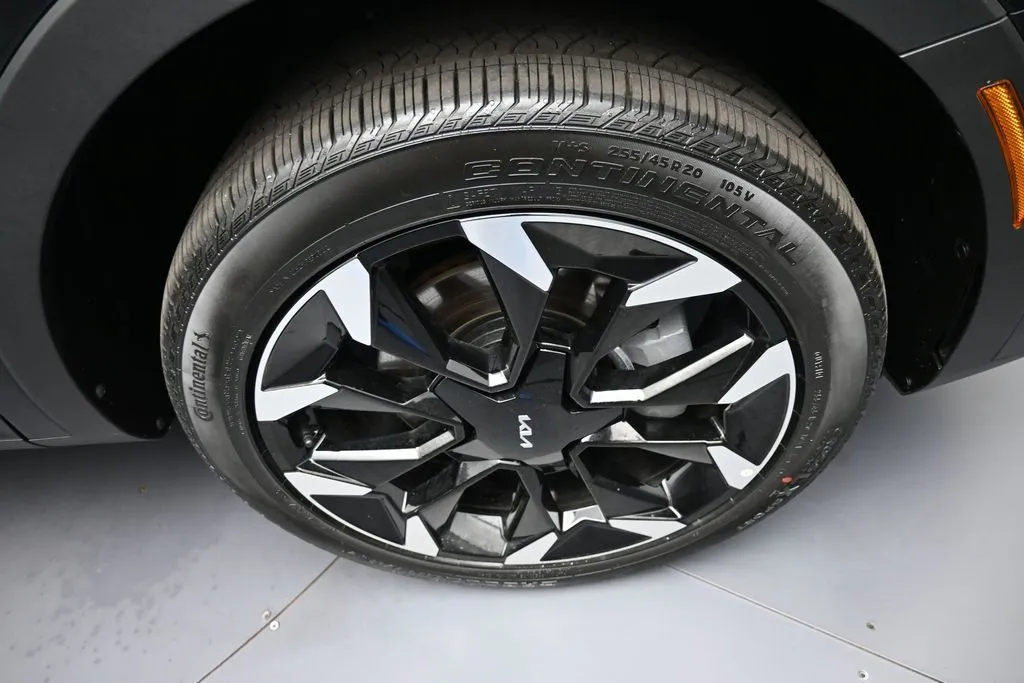 2026 Kia Sorento EX - Photo 13