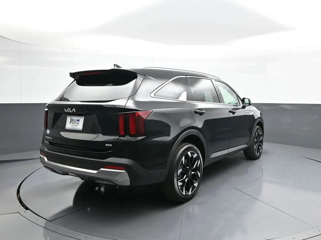 2026 Kia Sorento EX - Photo 6