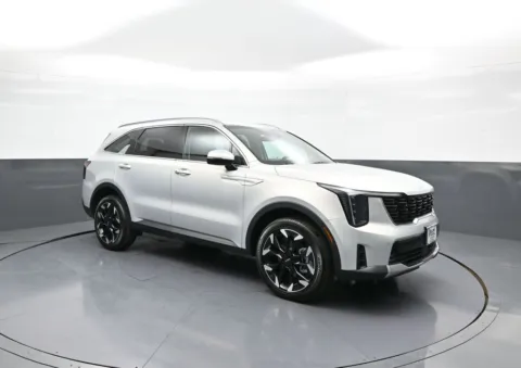 More photos of 2026 Kia Sorento EX at Plaza Kia, NY